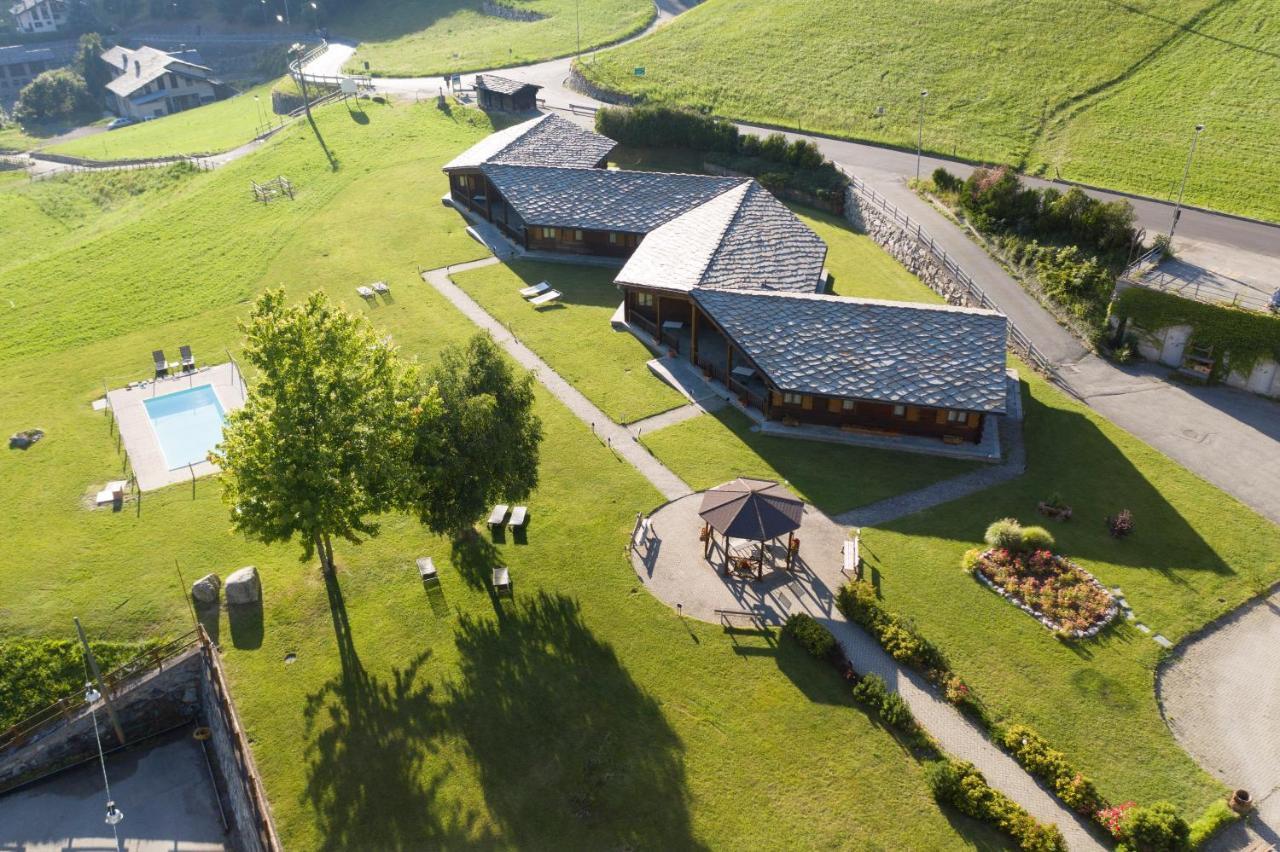 Hostellerie Le Lievre Amoureux Valpelline Exterior photo