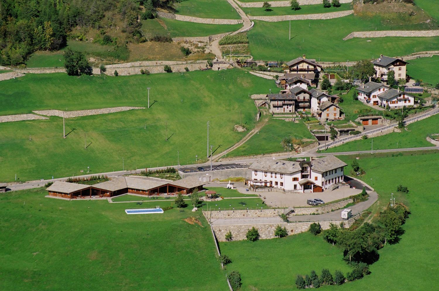 Hostellerie Le Lievre Amoureux Valpelline Exterior photo